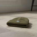 Ribbed knit beanie with 4th infantry division insignia