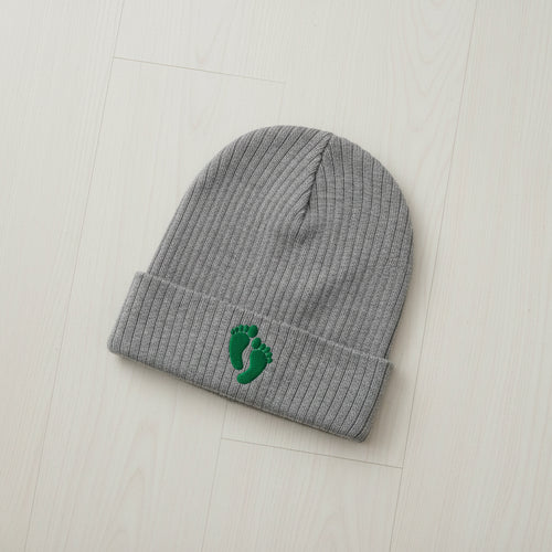 Ribbed knit beanie with air force pj green feet design